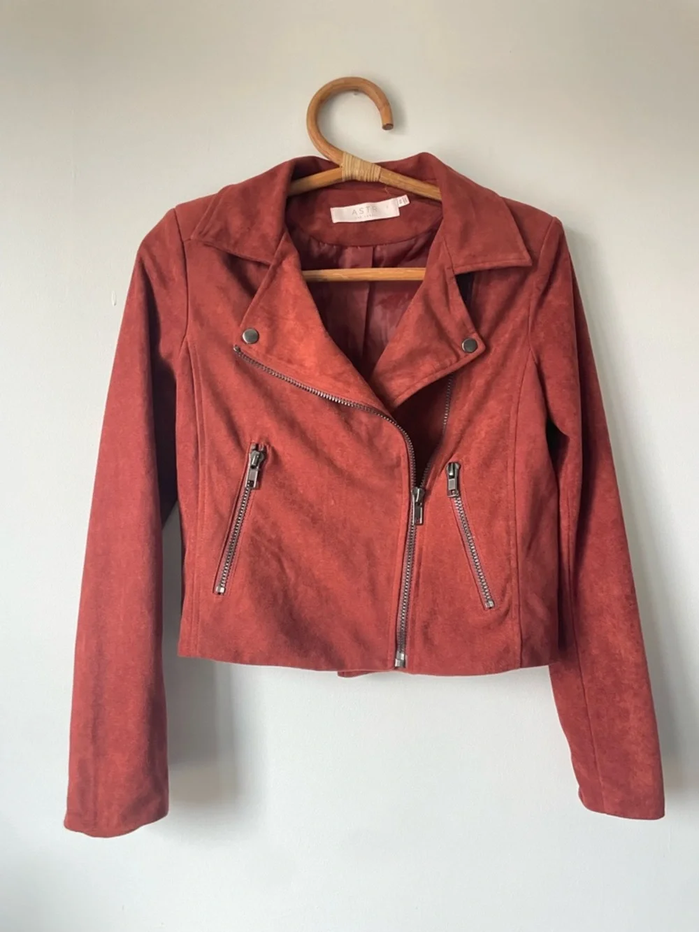 ASTR the Label Rust Faux Suede Moto Crop Jacket XS $90 - Picture 4 of 10